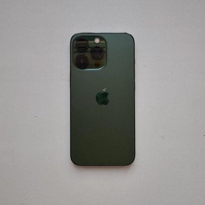 iphone 13pro max Alpine green