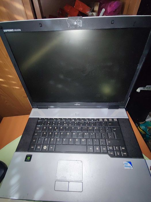 Vind leptop Fujitsu Esprimo V6555