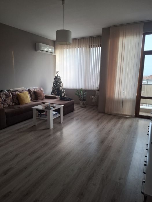 Апартамент под наем на центъра