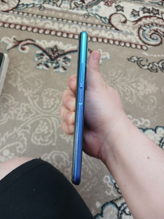 Vivo Y 20 .64 gb Ram 4+2 ,ekranida sini'gi bor,Ekran alishgan,