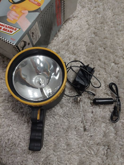 Къмпинг прожектор.