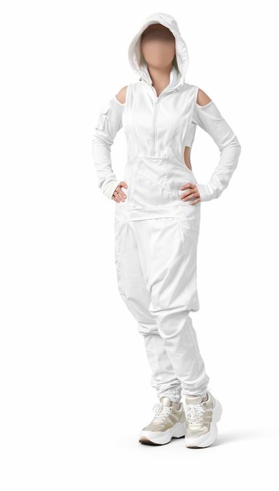 Salopetă statement techwear – design arhitectural