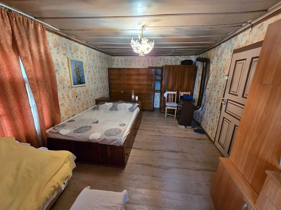 Къща в село Ресен