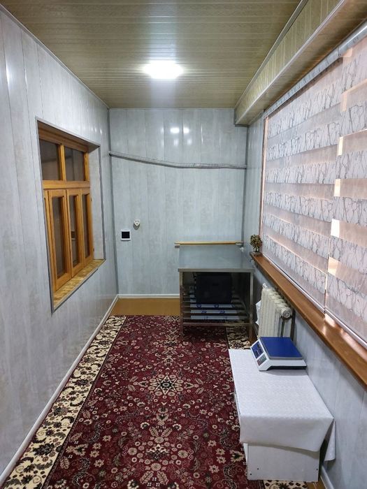 1 каватдан 3 хонали квартира сотилади 6 микрорайон