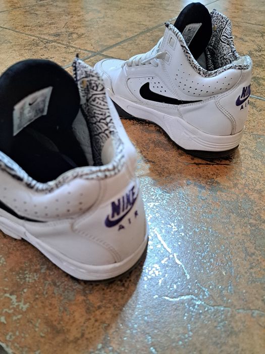 Adidasi Nike , mărimea 39