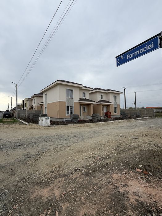 Duplex de vanzare