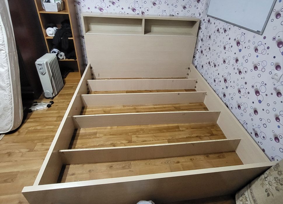 Кровать двухспальная ЛДСП