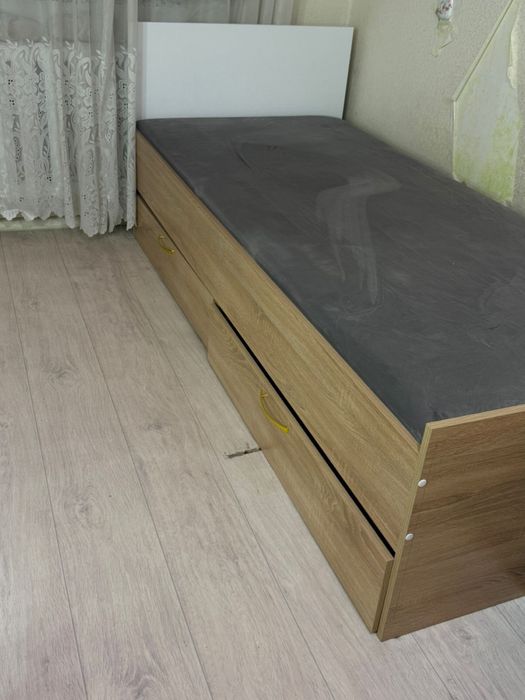 Кровать односпальная 90х200