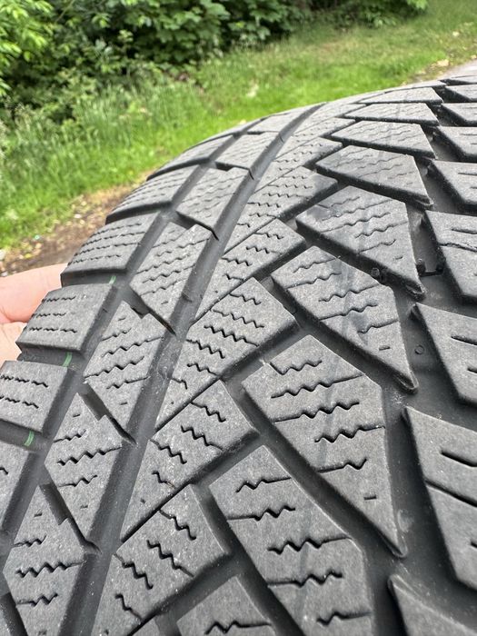 Jante aliaj 19” VW ID3 cu anvelope de iarna Continental