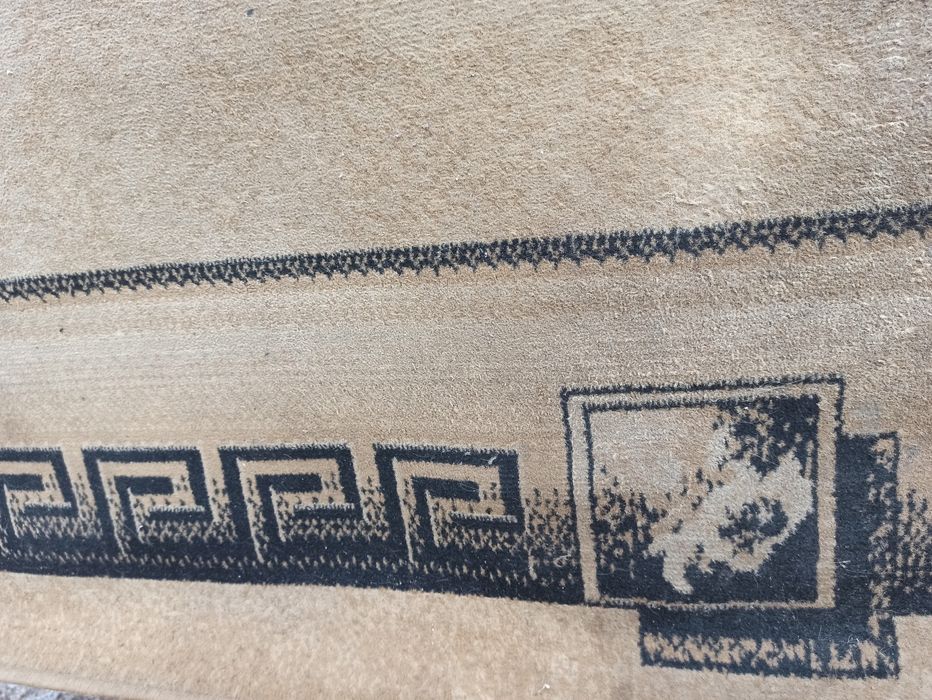 Продавам килими запазени