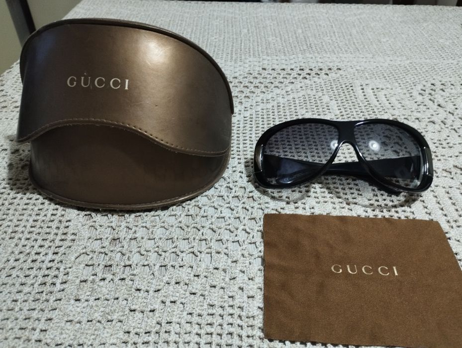 Слънчеви очила Gucci оригинални Перфектно състояние.