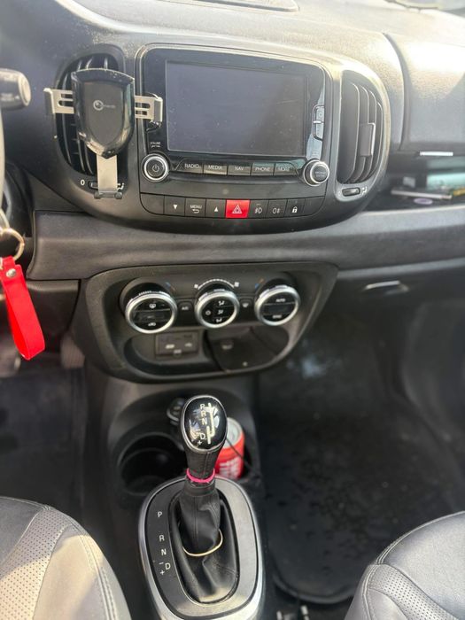 Fiat 500 L    — ABARTH