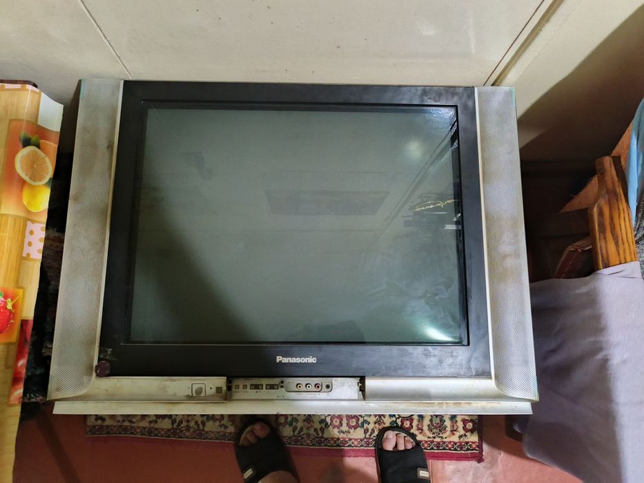 Телевизор Panasonic TC-29FX20R (29 дюймов) — На запчасти / Под ремонт