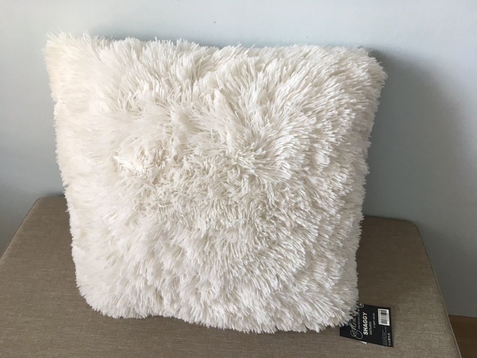 НОВА Декоративна възглавница 45 см