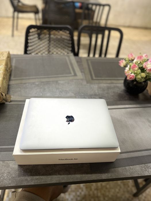 MacBook Air 13” M1 (2020), 8 ГБ / 256