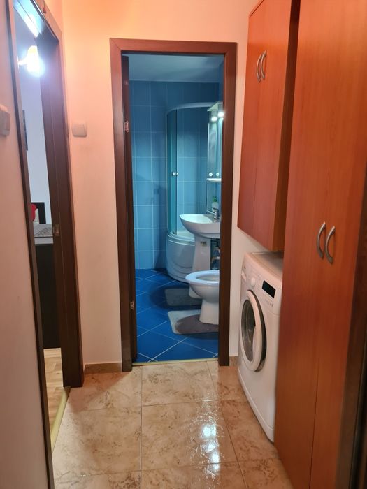 Vând apartament 3 camere