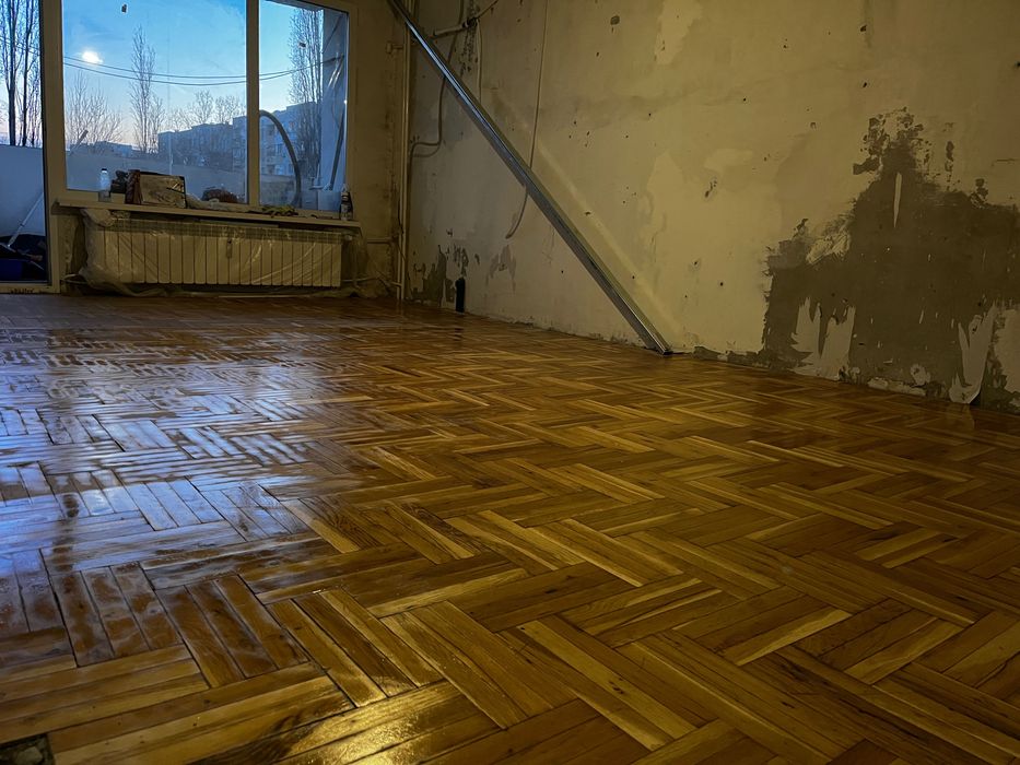 Дъбов паркет 10 кв.м.