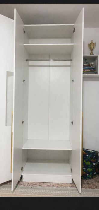 Шкаф состояние хороший.