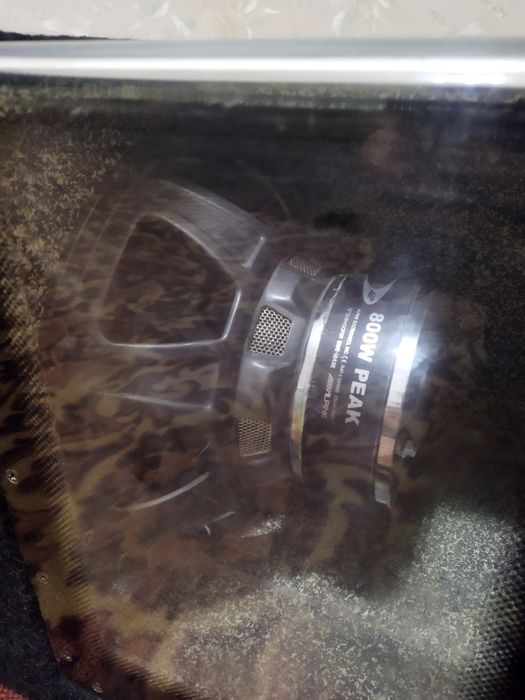 Сотилади буфер ящик билан alpine 12 800watt