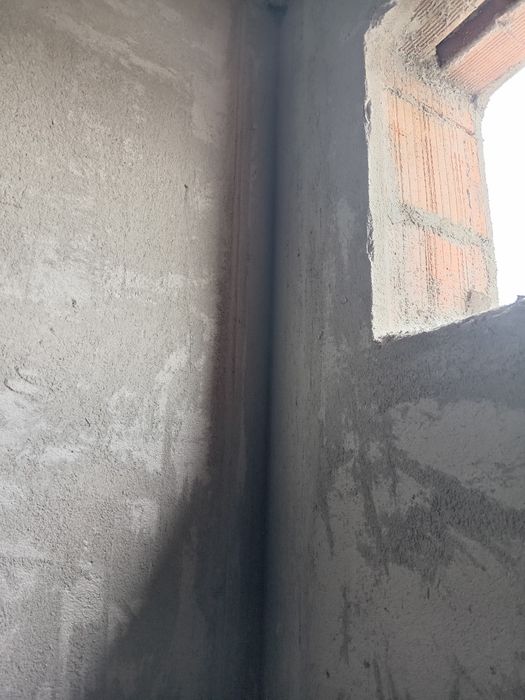 Tencuieli mecanizate.  Tencuiala mecanizata/sapa de ipsos/sapa lichida