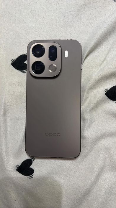 OPPO Find X9 Pro Titanium Charcoal 512 Gb folosit câteva zile