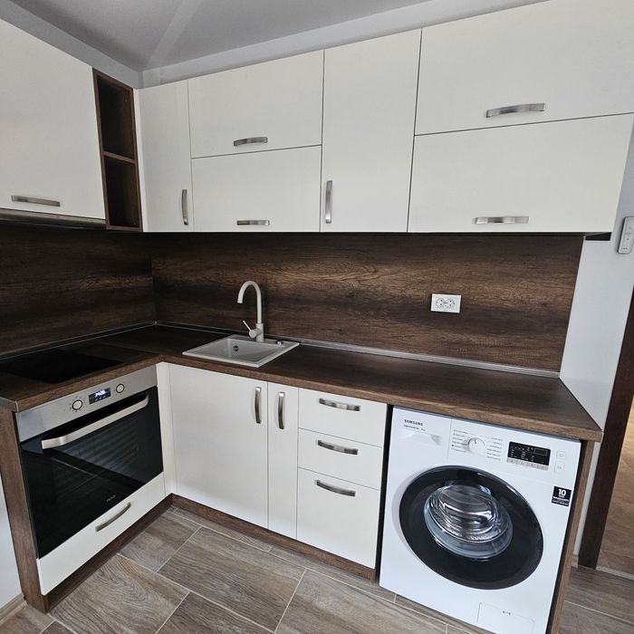 Апартамент, тухлен, двустаен.