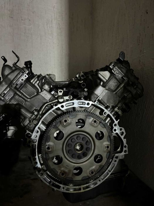 Двигатель 1UR-FE 4.6 Японский Привозной