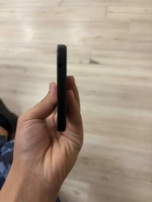 Redmi 15c
Xotirasi 128/8
Idel  yengide
Rangi qora 
Obmen ayfonga dap b