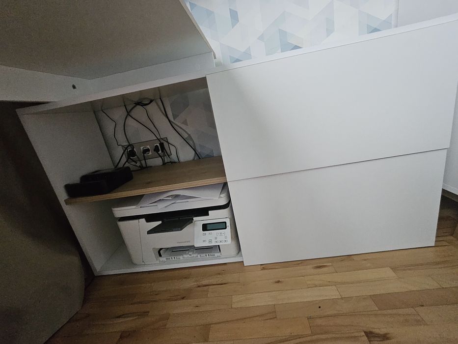 Бюро с офис модул