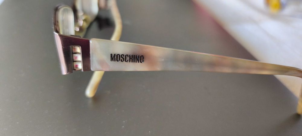 Рамка за диоптрични очила Polaroid и Moschino