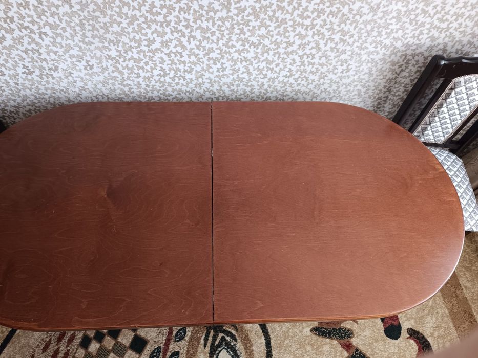 Продам  стол большой