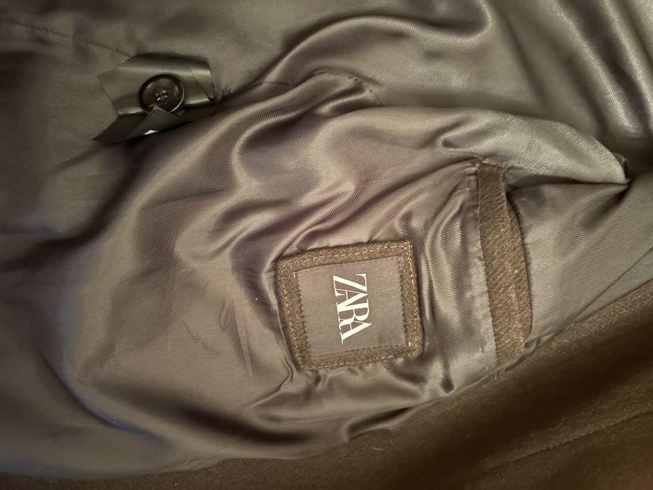 Вълнено палто Zara