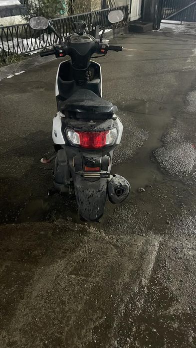 Продам скутер нормално