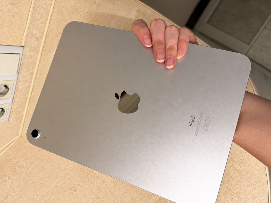 Продам Ipad 10го поколение  64гб