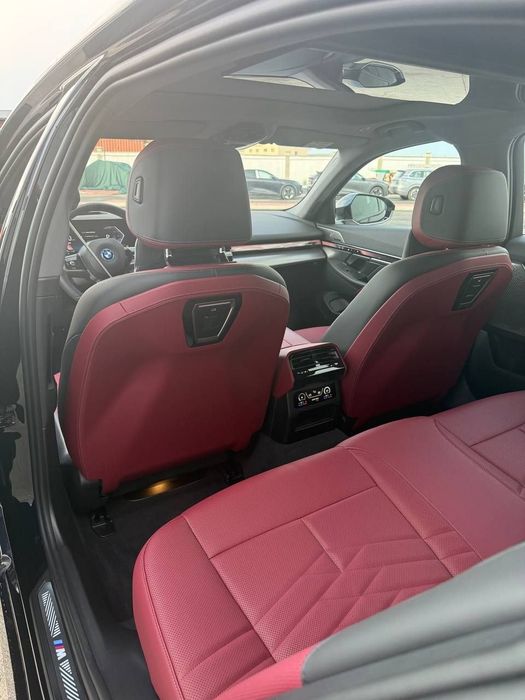 BMW i5 eDrive40L 2025