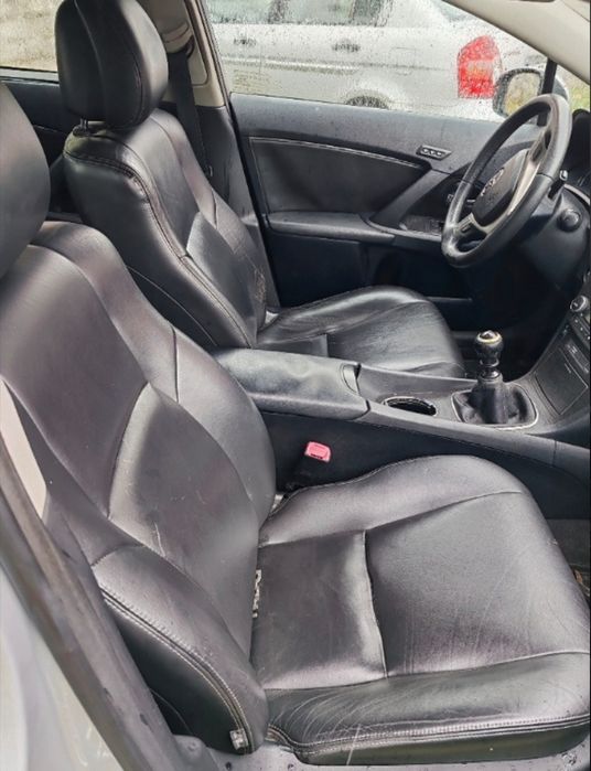 Interior piele toyota avensis t27