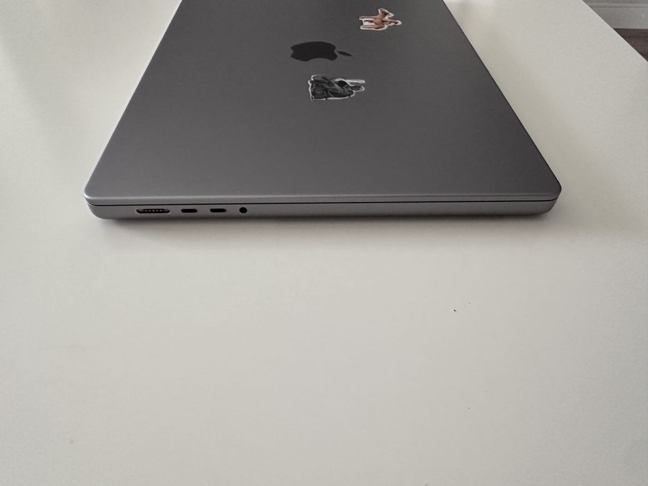 Macbook Pro 16 M1 Pro 2021