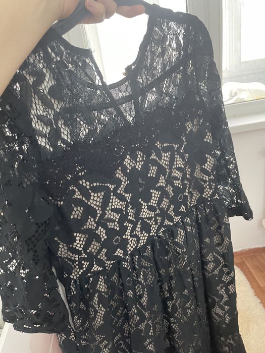 Продается новое гепюровое платье