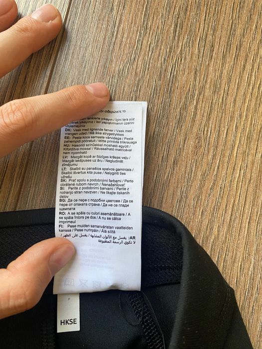 Панталони Asics нови!