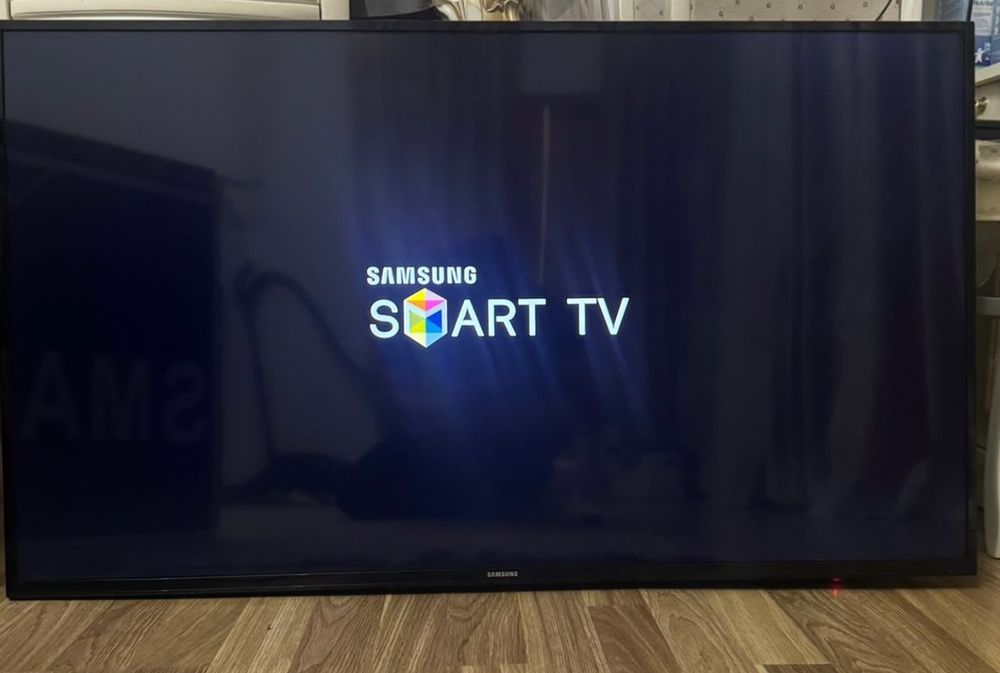 Samsung 110 см smart tv телевизор