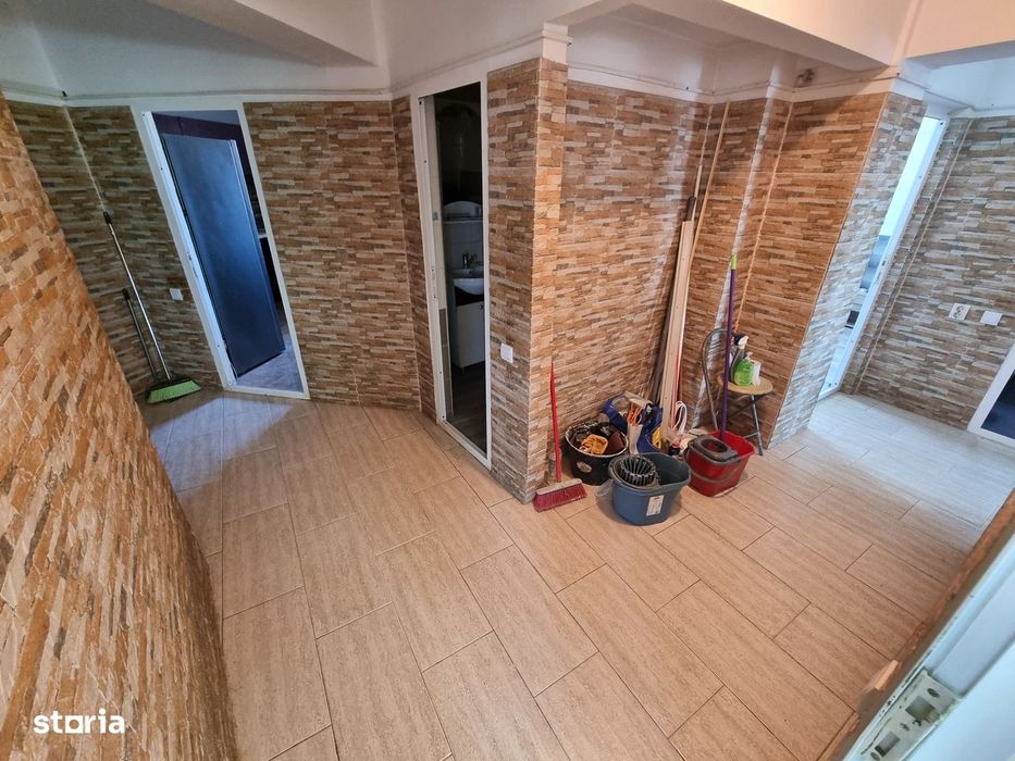 Apartament 3 camere zona Trocadero