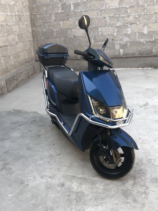 Skuter Yadea t5 kami bor!