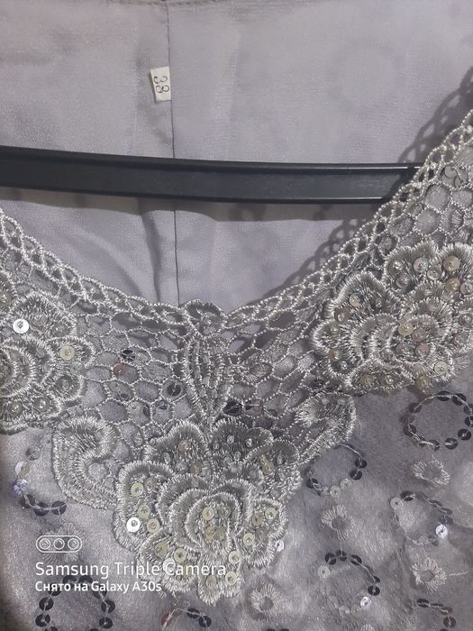 Костюмчик тройка размер 38