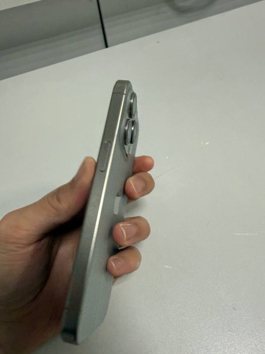 Iphone 15 pro Идеальный состояние