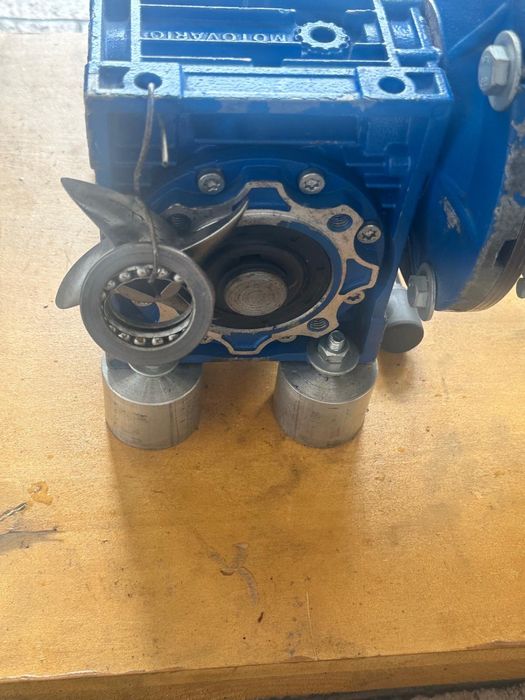 Masina tocat parne profesionala Nr.32