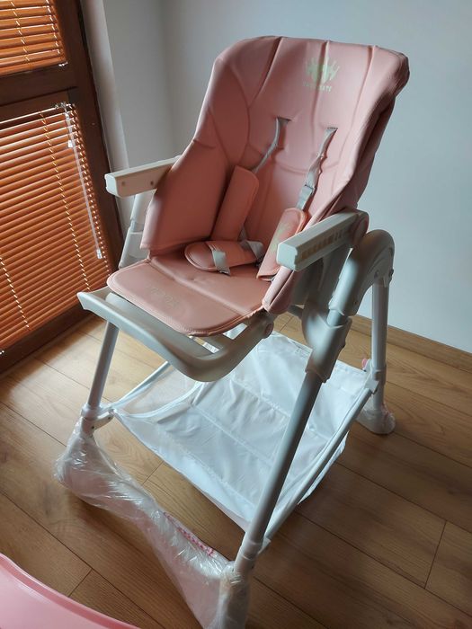 Столче за хранене - Мони