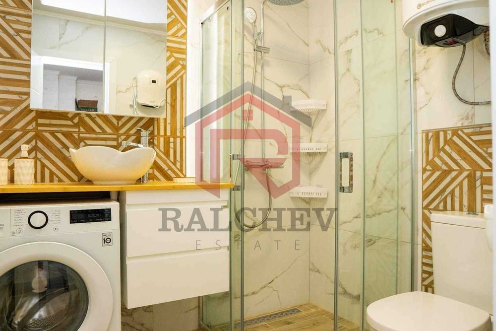 Дава се под наем Двустаен апартамент в к.к. Св.Св. Константин и Елена - 70 кв.м за 650 € - Снимка #5