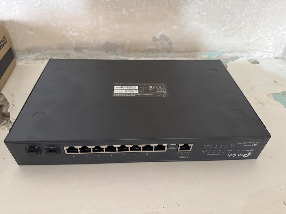 продоется tp-link 8 порт