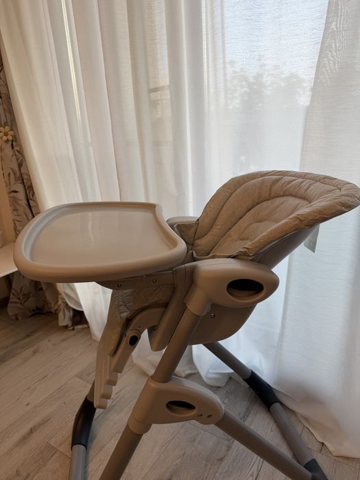Scaun de masa copii Joie