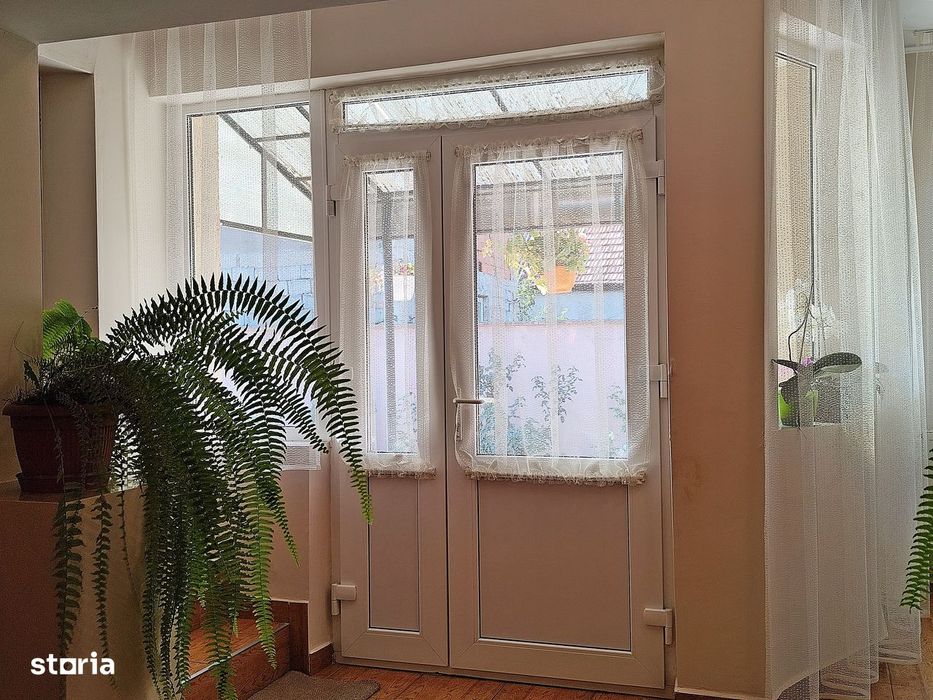 Casa la tara in Sacadat, Bihor, teren 2826 mp, acces auto - Vanzare
